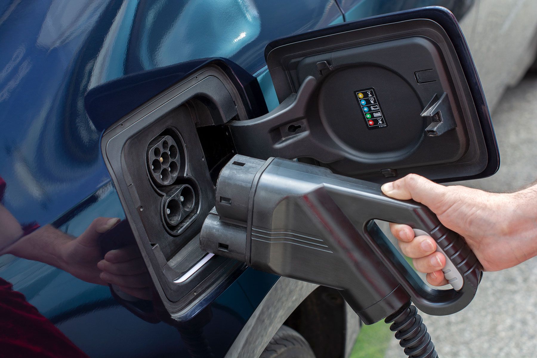 Importance of Wheel Alignment and Suspension Checks in Electric Vehicles
