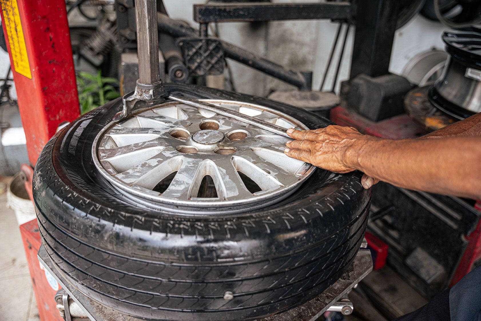 <p class="rteBlock">Choosing the Right Tires: A Guide</p>